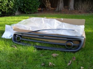 Bumpergril Sport (nieuw) originele verpakking (keuze met/zonder originele mistlichten) zwart