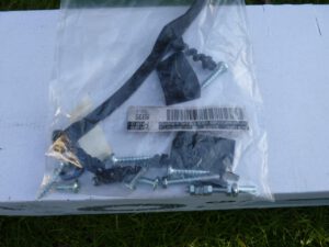 Achterspoiler schroefjes en diversen ook tbv 3de remlicht